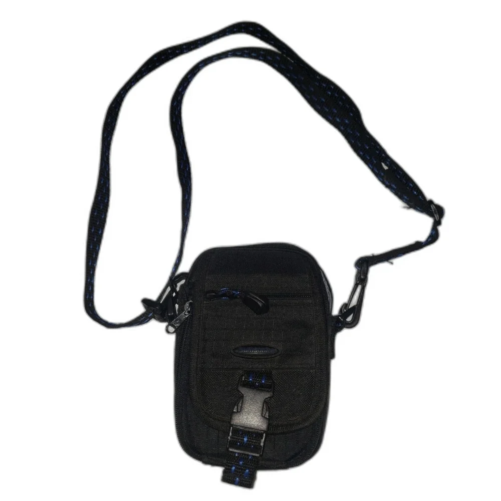 Samsonite small black